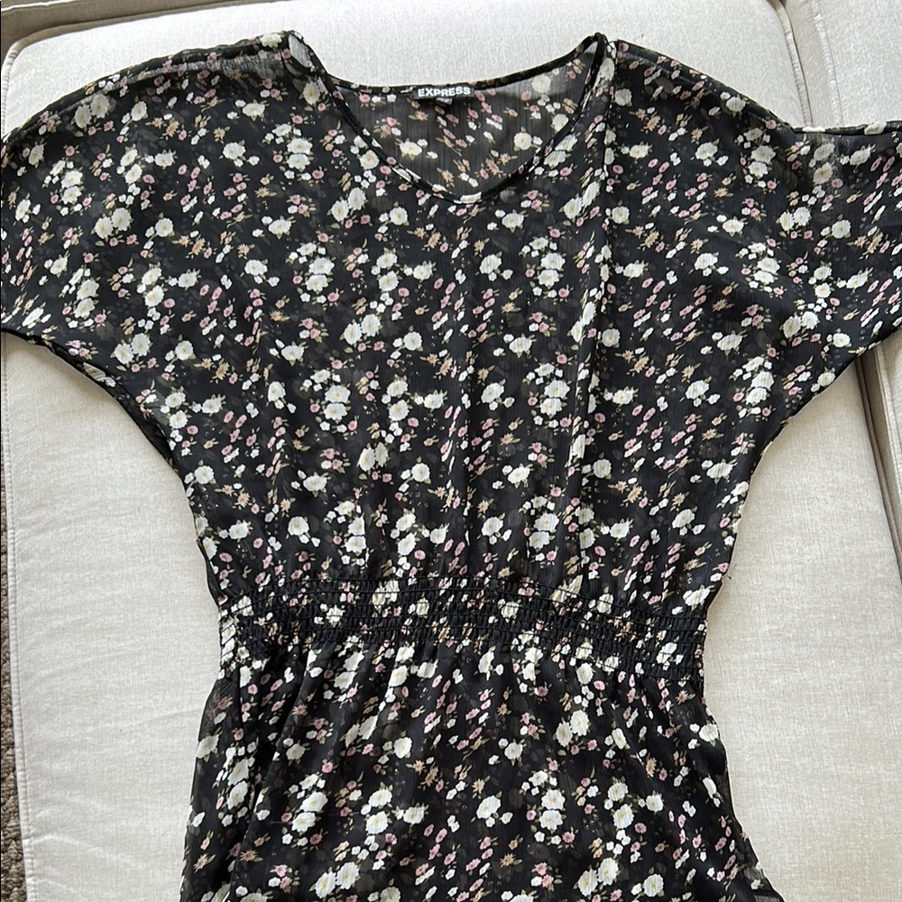 Express Black and White Floral Dolman Sleeve Blouse